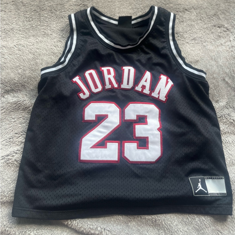 Kids Cropped Black and Red Jordan Jersey